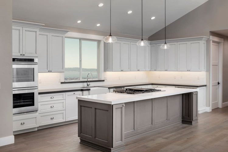 5 Advantages of Cabinet Refacing Chicago, IL